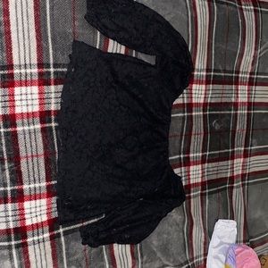 Off shoulder lace shirt